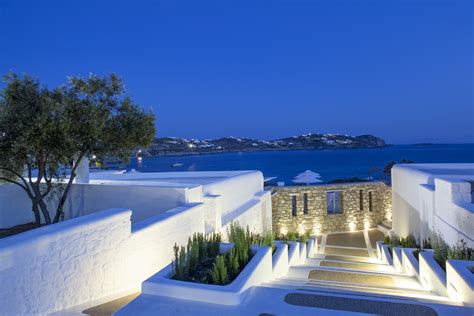 Mykonos luxury leading tourist agency .